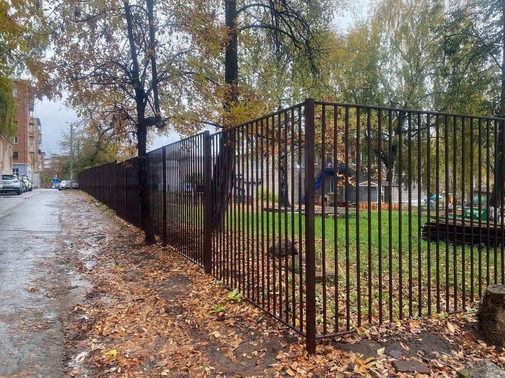 В Ижевске преображается территория вокруг трёх корпусов детсада №285, что расположен в 34-м квартале В Ижевске преображается территория вокруг трёх корпусов детсада №285, что расположен в 34-м квартале