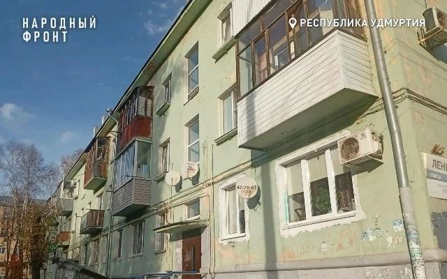 Жители трехэтажки в Ижевске мерзнут в своих квартирах с начала отопительного сезона