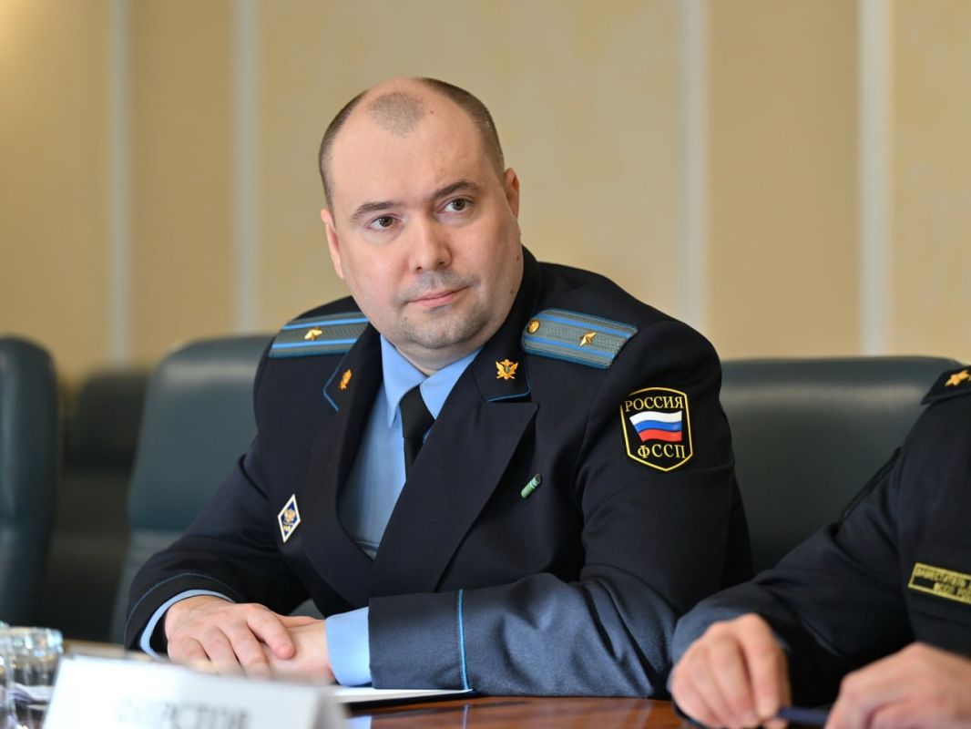 Временно исполняющим обязанности руководителя Управления Федеральной службы судебных приставов по Удмуртской Республике — главного судебного пристава УР назначен Дмитрий Шеломенцев, сообщили в пресс-службе главы УР