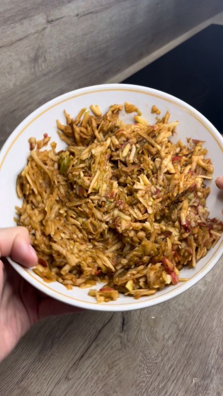 Необычный яблочный пирог: простота готовки и вкусный результат