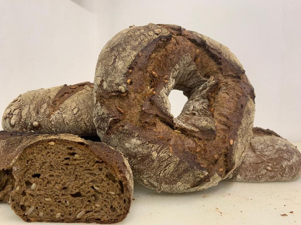 Разнообразие ремесленного хлеба: от фермерского до французского багета