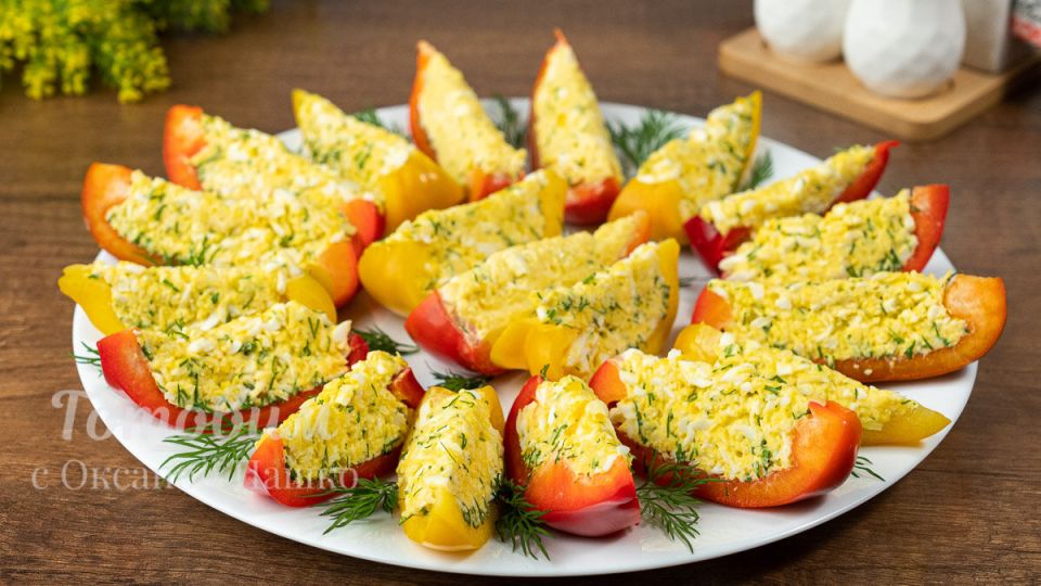 Проще не бывает: оригинальная закуска с перцами за считанные минуты
